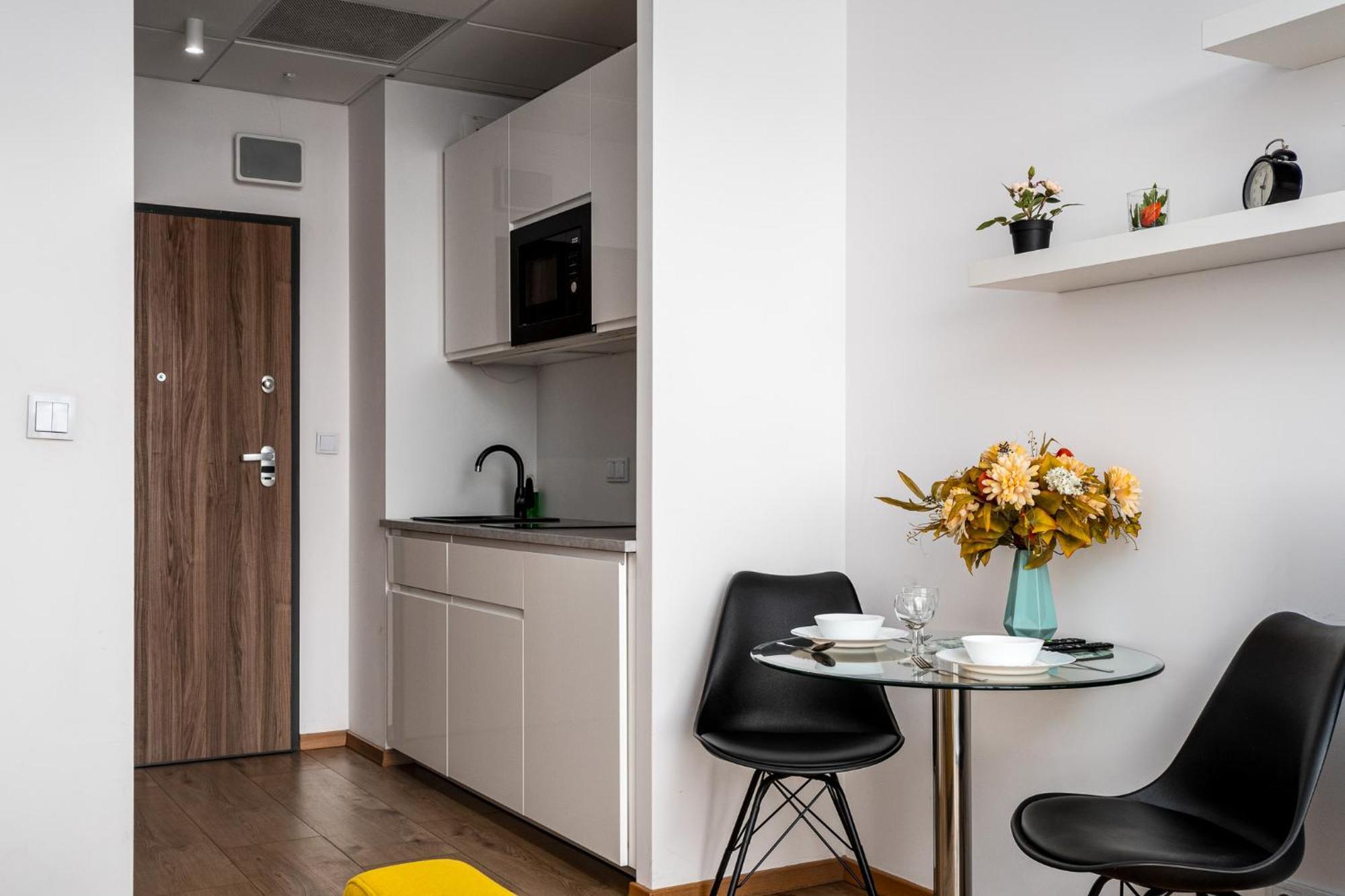 Prymasa Tysiaclecia 83A Free Garage By Perfect Apart Warschau Exterior foto